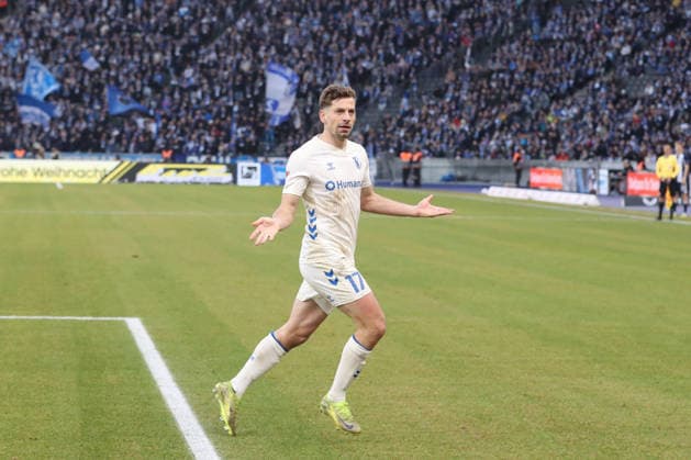 07.12.2025, xtgx, Fussball 2. Bundesliga, Hertha BSC Berlin - 1. FC Magdeburg emspor, v.l. Alexander Nollenberger (Magdeburg, 17) Jubel, Torjubel, jubelt ueber das Tor, celebrate the goal, celebration (DFL DFB REGULATIONS PROHIBIT ANY USE OF PHOTOGRAPHS as IMAGE SEQUENCES and or QUASI-VIDEO) Berlin