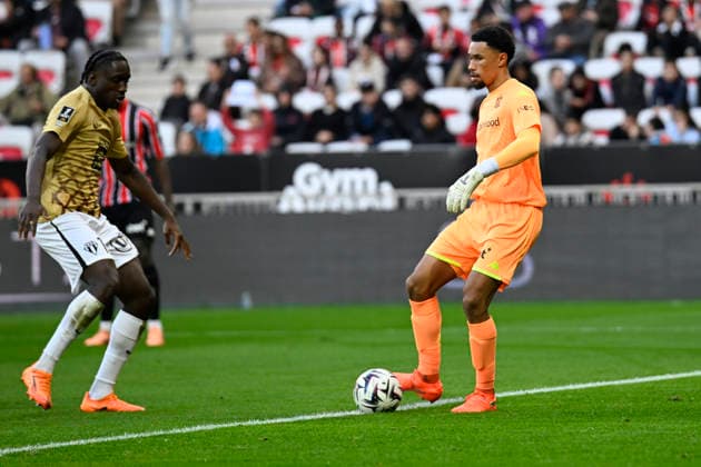 FOOTBALL : OGC Nice VS Angers SCO - Ligue 1 McDonald s - 07 12 2025 Yehvann Diouf (OGC Nice) - Ligue 1 McDonald s match between OGC Nice and Angers SCO on December 7, 2025 at the Allianz Riviera in Nice. NiceFrance  Copyright: xWilliamxCannarellax