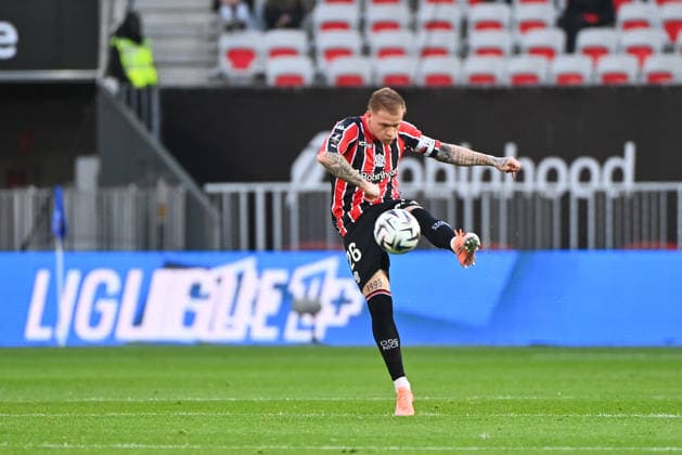 OGC Nice v Angers SCO - Ligue 1 McDonald s 2025 2026 26 Melvin BARD (ogcn) during the Ligue 1 McDonald s match between Nice and Angers at Allianz Riviera on December 7, 2025 in Nice, France. Nice France  Copyright: xFEPx 776348225