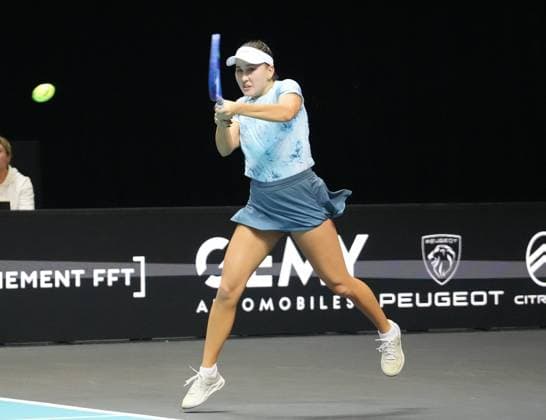 TENNIS - OPÃ‹N ANGERS WOMEN Le 07 12 2025 Laurent Lairys MAXPPP - Kamilla Rakhimova lors de l Open d Angers Finale Femmes 2025, le 7 dÃ cembre 2025 Ã TrÃ laze, France - Photo : Laurent Lairys Trelaze France  Copyright: xMAXPPPxLaurentxLairysx LLR202512070452 LLR202512070452