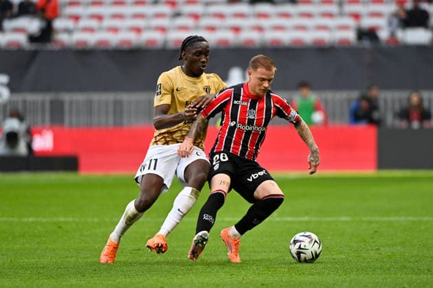 OGC Nice v Angers SCO - Ligue 1 McDonald s 2025 2026 11 Sidiki CHERIF (sco) - 26 Melvin BARD (ogcn) during the Ligue 1 McDonald s match between Nice and Angers at Allianz Riviera on December 7, 2025 in Nice, France. Nice France  Copyright: xFEPx 776348225