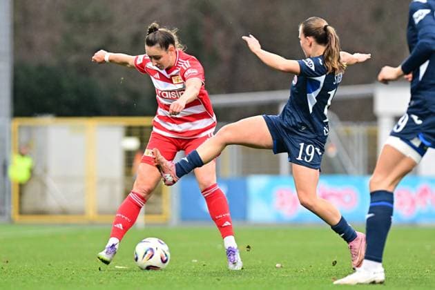 RECORD DATE NOT STATED Anna Weiß (21; 1. FC Union Berlin) im Zweikampf mit einem Spieler von TSG Hoffenheim Frauen Zweikampf um den Ball Copyright: xMichaelxGelhardtx