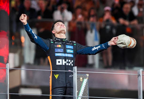 FORMULA ONE ABU DHABI GRAND PRIX 2025 Lando Norris 4 (GBR), McLaren MCL39 celebrates winning the Championship on the podium during Race Day at the Formula One Etihad Airways Abu Dhabi Grand Prix 2025 at the Yas Marina Circuit, Yas Island, United Arab Emirates on 7 December 2025 Credit: Phil Duncan Every Second Media Editorial use only. All images are copyright Every Second Media Limited. No images may be reproduced without prior permission. Copyright: xIMAGO EveryxSecondxMediax ESM-1695-0020 PhilxDuncanx xEveryxSecondxMediax