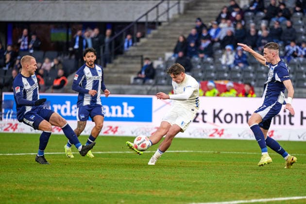 Dariusz Stalmach (1. FC Magdeburg, 06), GER, Hertha BSC vs. ,1. FC Magdeburg, 2. Bundesliga, Saison 2025 2026, 15. Spieltag, 07.12.2025 (DFL REGULATIONS PROHIBIT ANY USE OF PHOTOGRAPHS AS IMAGE SEQUENCES AND OR QUASI - VIDEO). GER, Hertha BSC vs. ,1. FC Magdeburg, 2. Bundesliga, Saison 2025 2026, 15. Spieltag, 07.12.2025 Berlin