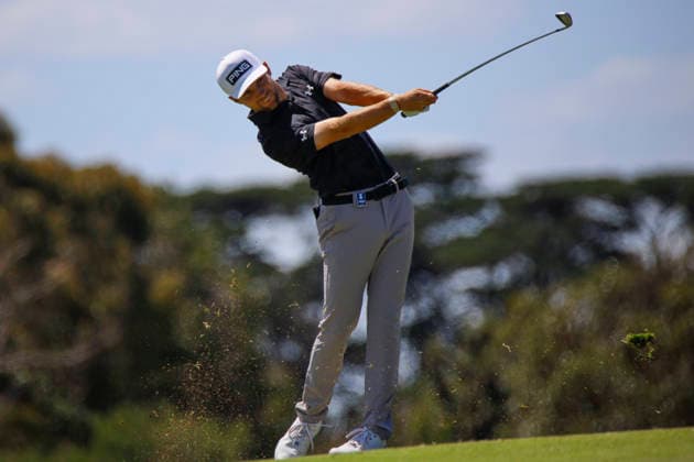 Australian Open Golf 2025 Final Results in Melbourne - 07 Dec 2025 Rasmus Neergaard-Petersen of Denmark plays a shot on the hole in round four of the Australian Open Golf tournament. The 2025 Australian Open concluded with Denmark’s Rasmus Neergaard-Petersen securing the championship at 15-under after a tense final round at The Australian Golf Club. The tournament delivers a dramatic finish, with top international contenders pushing the leaderboard to the final holes. Large crowds gathered across the course as fans watch one of Australia’s premier golf events come to a close for the year. Melbourne Australia Copyright: xYexMyoxKhantx xSOPAxImagesx YeMyoKhant_15