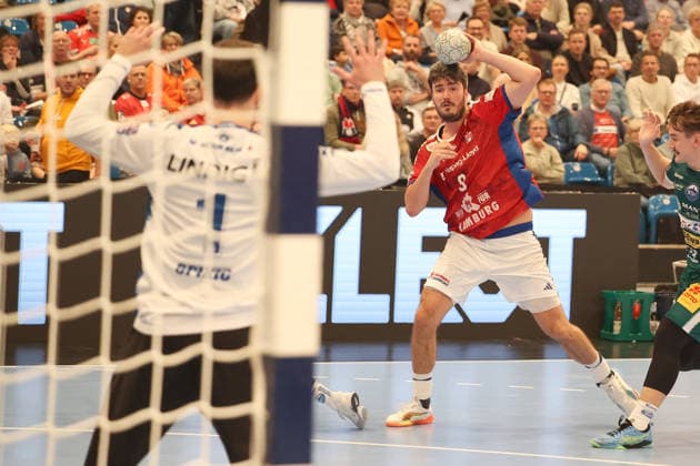 Handball Daikin Handball Bundesliga 2025 2026 - Handball Verein Hamburg vs. ThSV Eisenach Torwart Constantin Mï¿½ Moestl (Lemgo), Jacob Arenth Lassen (Hamburg), Sporthalle Hamburg Hamburg