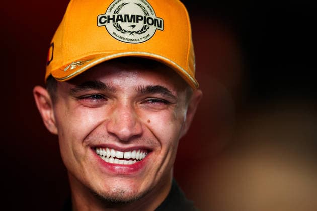 Lando Norris of Great Britain and McLaren , Race, F1 Grand Prix of Abu Dhabi, am 07. December 2025 in Abu Dhabi, United Arab Emirates. (Foto von Diogo Cardoso DeFodi Images) Lando Norris of Great Britain and McLaren , Race, F1 Grand Prix of Abu Dhabi, Yas Marina Circuit on December 7, 2025 in Abu Dhabi, United Arab Emirates. (Photo by Diogo Cardoso DeFodi Images)