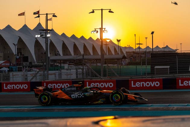 ABU DHABI, UNITED ARAB EMIRATES - DECEMBER 7: Lando Norris driving McLaren MCL39 during the F1 Grand Prix of Abu Dhabi at Yas Marina Circuit on December 4, 2025 in Abu Dhabi, United Arab Emirates. (Photo by Paddocker) Copyright: xQIANxJUNxMotorsportxMedia Paddocx Sportspressphoto_SPR71669