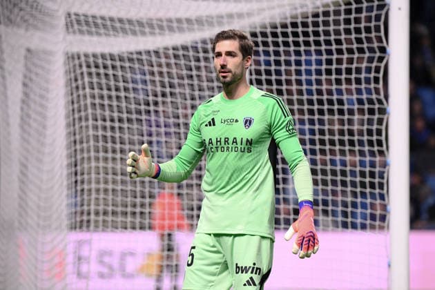 Le Havre Athletic Club v Paris FC - Ligue 1 McDonald s 2025 2026 35 Kevin TRAPP (pfc) during the Ligue 1 McDonald s match between Le Havre and Paris FC at Stade Oceane on December 7, 2025 in Le Havre, France. Le Havre France  Copyright: xFEPx 776348220