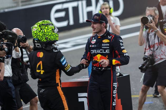 Formula1; Round24; Abu Dhabi Grand Prix; United Arab Emirates Formula1 2025 World Champion Lando Norris (GBR) - McLaren Formula 1 Team - MCL39, Max Verstappen (NED) - Oracle Red Bull Racing RB21 during Formula1 Etihad Abu Dhabi Grand Prix on december 7., 2025 in Yas Marina Circuit, United Arab Emirates Zsombor Toth Abu dhabi Yas Marina Circuit United Arab Emirates