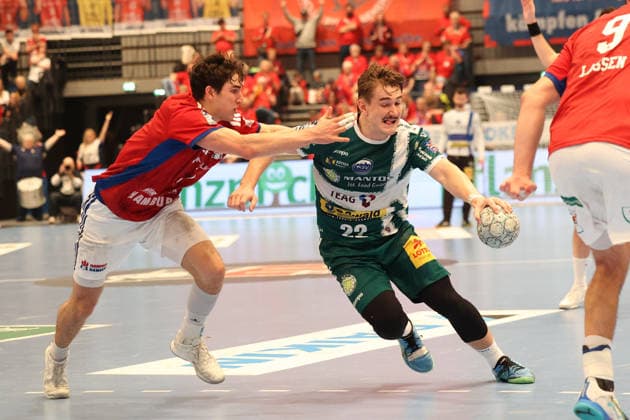 Handball Daikin Handball Bundesliga 2025 2026 - Handball Verein Hamburg vs. ThSV Eisenach Elias Kofler (Hamburg),Felix Aellen (Eisenach), Sporthalle Hamburg Hamburg