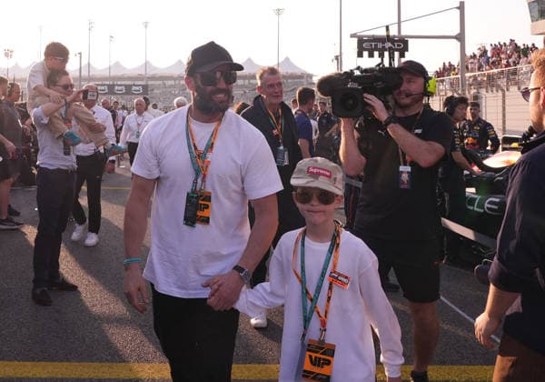 Formula 1 Etihad Airways Abu Dhabi Grand Prix 2025 07.12.2025, Yas Marina Circuit, Abu Dhabi, Formula 1 Etihad Airways Abu Dhabi Grand Prix 2025 , im Bild Schauspieler Jason Statham