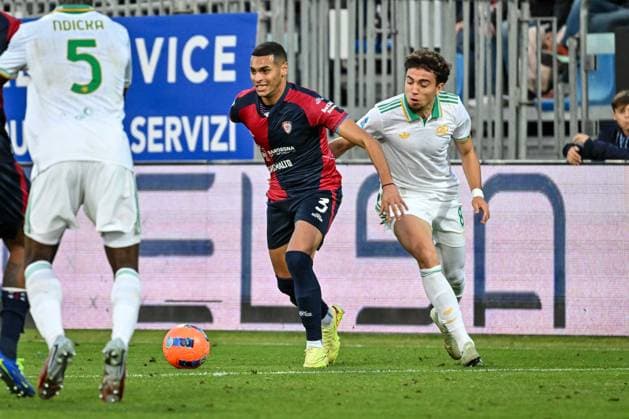 Riyad Idrissi of Cagliari Calcio during Cagliari Calcio vs AS Roma, Italian soccer Serie A match in Cagliari, Italy, December 07 2025  Copyright: xLuigixCanu IPAxSportx xipa-agency.netx xx IPA_68880057 IPA_Agency_IPA68880057