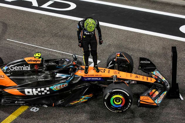 F1 - ABU DHABI GRAND PRIX 2025 04 NORRIS Lando (gbr), McLaren F1 Team MCL39, celebrates his first FIA Formula One Drivers World Championship, WM, Weltmeisterschaft 2025 portrait during the 2025 Formula 1 Abu Dhabi Grand Prix, 24th round of the 2025 FIA Formula One World Championship from December 05 to 07, 2025 on the Yas Marina Circuit, in Abu Dhabi, United Arab Emirates - Abu DhabiUnited Arab Emirates  Copyright: xXavixBonillax