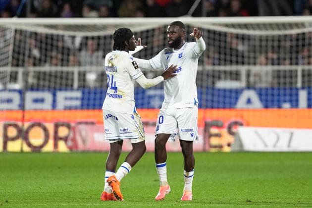 AJ Auxerre v FC Metz - Ligue 1 McDonald s 2025 2026 10 Lassine SINAYOKO (aja) during the Ligue 1 McDonald s match between Auxerre and Metz at Stade Abbe Deschamps on December 7, 2025 in Auxerre, France. Auxerre France  Copyright: xFEPx 776348221