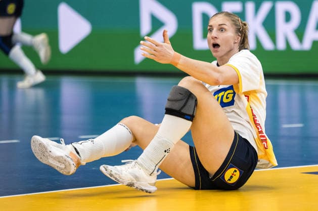 251207 Linn Blohm of Sweden reacts during the 2025 IHF Women™s World Championship, WM, Weltmeisterschaft handball match between Angola and Sweden on December 7, 2025 in Dortmund. Photo: Emma Wallskog BILDBYRAN COP 320 EW0607 handball handboll handball bbeng vm handball-vm handbolls-vm ihf handball world championship world handball championship 2025 world championship 2025 angola sverige sweden dam bbauto Copyright: EMMAxWALLSKOG BB251207EW007