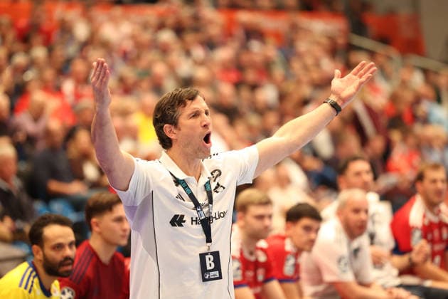 Handball Daikin Handball Bundesliga 2025 2026 - Handball Verein Hamburg vs. ThSV Eisenach Trainer Torsten Jansen (Hamburg), Sporthalle Hamburg Hamburg