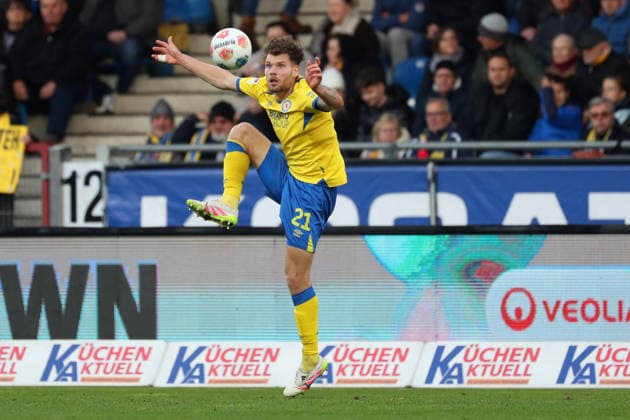 Braunschweig vs.Kiel, 2. BL Braunschweig, 07.12.2025, FUßBALL - Eintracht Braunschweig vs. Holstein Kiel, 2. BL, Saison 2025 26. Kevin Ehlers (Eintracht Braunschweig) Braunschweig