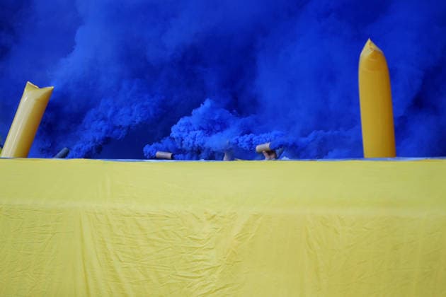 Braunschweig vs.Kiel, 2. BL Braunschweig, 07.12.2025, FUßBALL - Eintracht Braunschweig vs. Holstein Kiel, 2. BL, Saison 2025 26. Eintracht Braunschweig Fankurve, Choreo Braunschweig