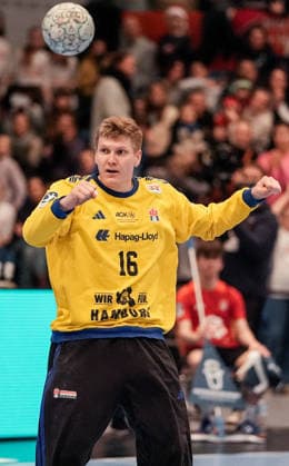 Deutschland: Handball-Bundesliga, DAIKIN HBL 2025 26, 15. Spieltag Handball Verein Hamburg vs ThSV Eisenach Sporthalle Hamburg (Hamburg): Robin Haug (HSV Hamburg, 16) Copyright: xStefanxTrochax