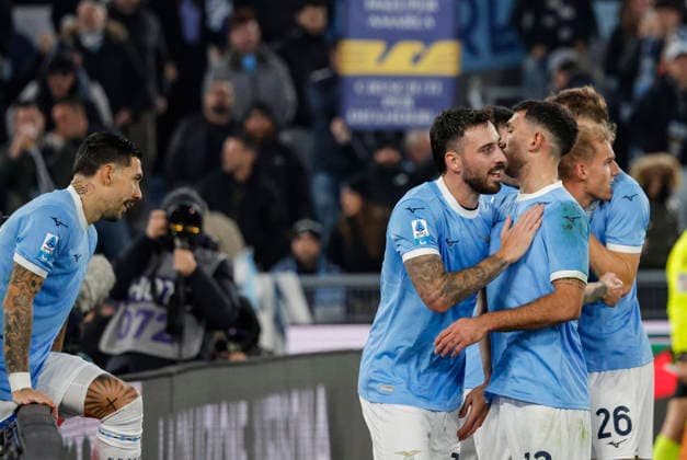 December 7, 2025, Roma, ITALY: Lazio s Gutav Tang Isaksen celebrates with his teammates after scoring the 1-0 goal during the Italian Serie A soccer match between SS Lazio vs Bologna FC at the Olimpico stadium in Rome, Italy, 7 December 2025. ANSA GIUSEPPE LAMI Serie A - Lazio Vs Bologna  - ZUMAa110 20251207_zaf_a110_044 Copyright: xGiuseppexLamix