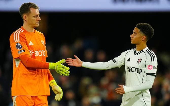 Fulham goalkeeper Bernd Leno and Josh King at full time Fulham v Crystal Palace, Premier League, Football, Craven Cottage, London, UK - 07 Dec 2025London Craven Cottage United Kingdom EDITORIAL USE ONLY No use with unauthorised audio, video, data, fixture lists, club league logos or live services. Online in-match use limited to 120 images, no video emulation. No use in betting, games or single club league player publications. Copyright: xJavierxGarcia Shutterstockx 16009431bh