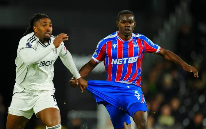 Adama Traore of Fulham and Tyrick Mitchell of Crystal Palace Fulham v Crystal Palace, Premier League, Football, Craven Cottage, London, UK - 07 Dec 2025London Craven Cottage United Kingdom EDITORIAL USE ONLY No use with unauthorised audio, video, data, fixture lists, club league logos or live services. Online in-match use limited to 120 images, no video emulation. No use in betting, games or single club league player publications. Copyright: xJavierxGarcia Shutterstockx 16009431bn