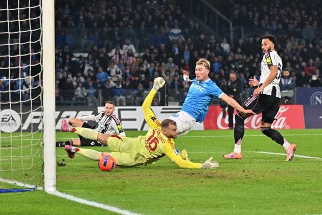 Foto IPP Felice De Martino Napoli 07 12 2025 Calcio Campionato serie A 2025-2026 Napoli - Juventus Nella foto: Gol di Rasmus Hojlund Italy Photo Press World Copyright Napoli italy Italia ITALY  Copyright: xR4924_italyphotopressx