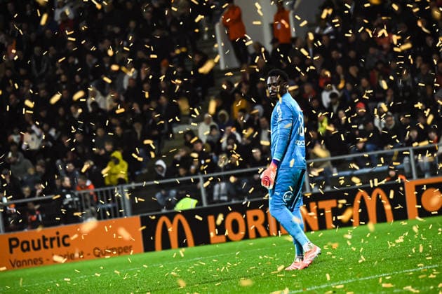 FOOTBALL : FC Lorient vs Olympique Lyonnais - Ligue 1 - JournÃ e 15 - 07 12 2025 Joie des joueurs du FC Lorient aprÃ s le but de Pablo Pagis (FC Lorient) LorientFrance  Copyright: xBaptistexAutissierx
