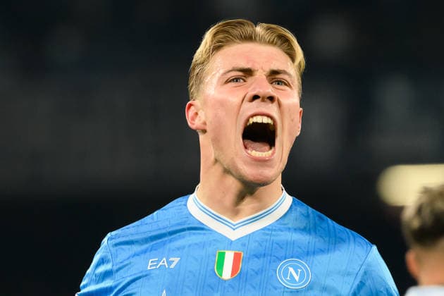 Rasmus Hojlund of SSC Napoli celebrates after scoring the goal of 1-0 during the Serie A 2025 2026 football match between SSC Napoli and Juventus FC at Diego Armando Maradona stadium in Naples (Italy), December 7, 2025. andreaxstaccioli
