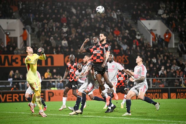 FC Lorient v Olympique Lyonnais - Ligue 1 McDonald s 2025 2026 01 Dominik GREIF (ol) - 28 Sambou SOUMANO (fcl) - 03 Montassar TALBI (fcl) - 20 Martin SATRIANO (ol) during the Ligue 1 McDonald s match between Lorient and Lyon at Stade du Moustoir on December 7, 2025 in Lorient, France. Lorient France  Copyright: xFEPx 776348222