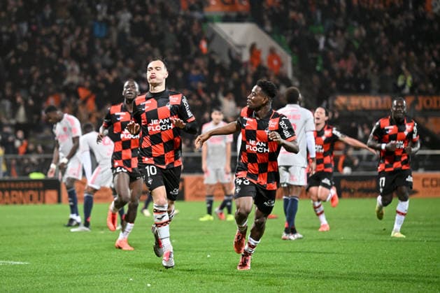 FC Lorient v Olympique Lyonnais - Ligue 1 McDonald s 2025 2026 43 Arsene KOUASSI (fcl) - 10 Pablo PAGIS (fcl) during the Ligue 1 McDonald s match between Lorient and Lyon at Stade du Moustoir on December 7, 2025 in Lorient, France. Lorient France  Copyright: xFEPx 776348222