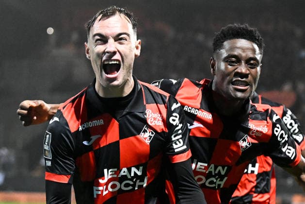 FC Lorient v Olympique Lyonnais - Ligue 1 McDonald s 2025 2026 43 Arsene KOUASSI (fcl) - 10 Pablo PAGIS (fcl) during the Ligue 1 McDonald s match between Lorient and Lyon at Stade du Moustoir on December 7, 2025 in Lorient, France. Lorient France  Copyright: xFEPx 776348222