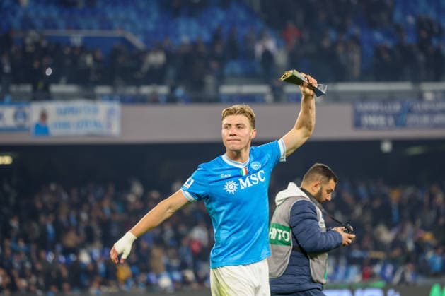 December 7, 2025, Napoli, Campania, ITALIA: Rasmus Hoyland of SSC Napoli During the 2025 26 Italian Serie A football match between SSC Napoli and FC Juventus on December 7, 2025, at the Diego Armando Maradona Stadium in Naples. Napoli ITALIA - ZUMAs236 20251207_aap_s236_102 Copyright: xFabioxSassox