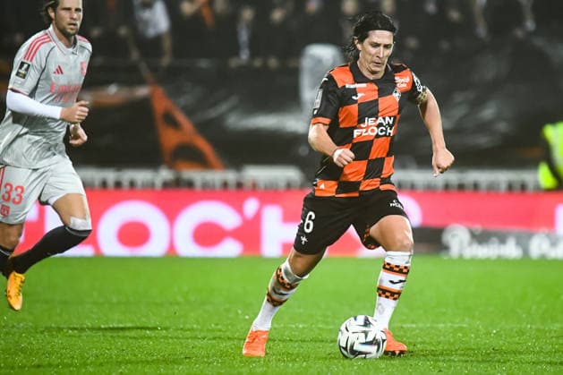FOOTBALL : FC Lorient vs Olympique Lyonnais - Ligue 1 - JournÃ e 15 - 07 12 2025 Laurent Arbergel (FC Lorient) LorientFrance  Copyright: xBaptistexAutissierx