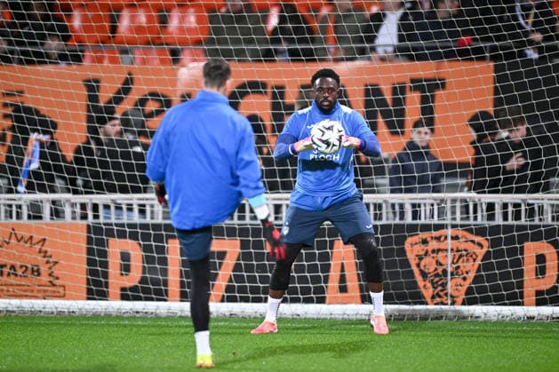FC Lorient v Olympique Lyonnais - Ligue 1 McDonald s 2025 2026 38 Yvon-Landry MVOGO NGANOMA (fcl) during the Ligue 1 McDonald s match between Lorient and Lyon at Stade du Moustoir on December 7, 2025 in Lorient, France. Lorient France  Copyright: xFEPx 776348222