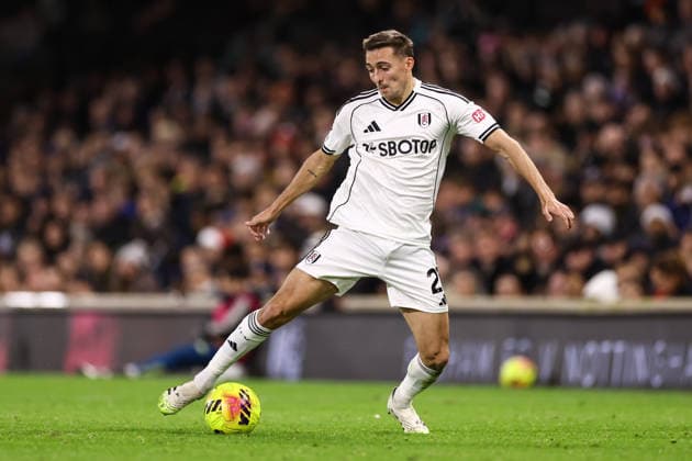 Fulham v Crystal Palace 07 December 2025, London - Premier League Football - Fulham v Crystal Palace - Timothy Castagne of Fulham - Photo: Jacques Feeney Offside. London UK  Copyright: xJacquesxFeeneyx xOffsidexOffside
