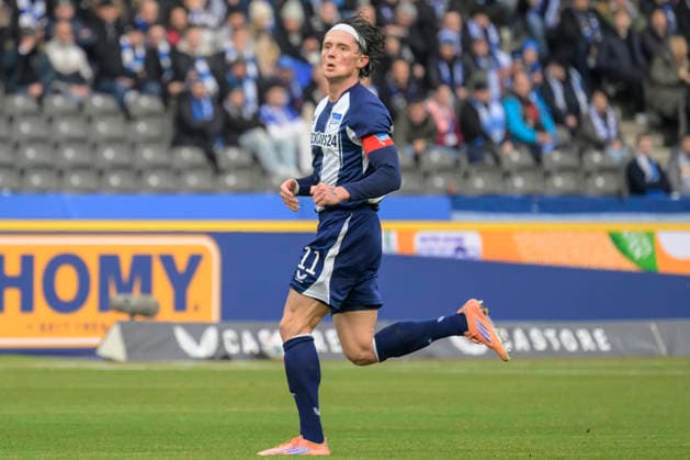 GER, Berlin, soccer, Hertha BSC vs. 1. FC Magdeburg, DFB, 2nd Bundesliga, 2025 2026 season, f.l.t.r.: Fabian Reese (Hertha BSC), DFB DFL REGULATIONS PROHIBIT ANY USE OF PHOTOGRAPHS AS IMAGE SEQUENCES AND OR QUASI-VIDEO, December 7, 2025,