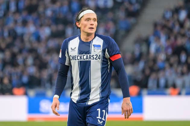 GER, Berlin, soccer, Hertha BSC vs. 1. FC Magdeburg, DFB, 2nd Bundesliga, 2025 2026 season, f.l.t.r.: Fabian Reese (Hertha BSC), DFB DFL REGULATIONS PROHIBIT ANY USE OF PHOTOGRAPHS AS IMAGE SEQUENCES AND OR QUASI-VIDEO, December 7, 2025,