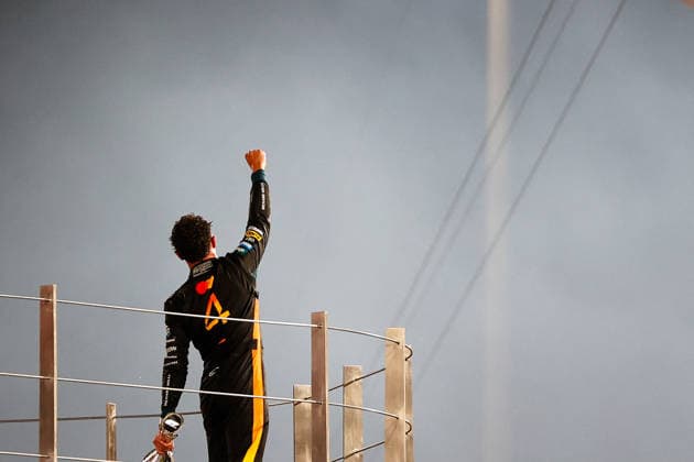 MOTORI - Formula 1 - Abu Dhabi Grand Prix 2025 Podium of the race - Lando Norris (GBR) - McLaren Formula 1 Team - McLaren MCL39 - Mercedes f1 world champion 2025 during the Race of Sunday of the Formula 1 Etihad Airways Abu Dhabi Grand Prix 2025 atYas Marina Circuit in Abu Dhabi, United Arab Emirates, ahead of Round 24 of 24, Season Finale and driver championship decider of the 2025 FIA Formula One World Championship, WM, Weltmeisterschaft (December 4-7, 2025). Abu Dhabi United Arab Emirates  Copyright: xIPAxSport ABACAx
