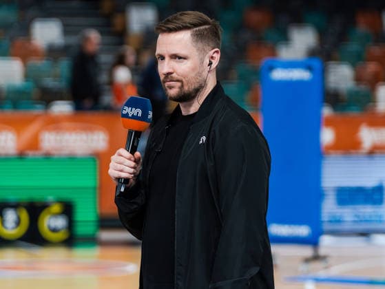 Sebastian Meichsner (Dyn Moderator) Rasta Vechta vs. Veolia Towers Hamburg, Basketball, easyCredit Basketball Bundesliga, 9. Spieltag, Saison 2025 2026, 07.12.2025 Rasta Vechta vs. Veolia Towers Hamburg, Basketball, easyCredit Basketball Bundesliga, 9. Spieltag, Saison 2025 2026, 07.12.2025 Vechta Copyright: xEibner-Pressefoto DamianxKruczynx EP_DKI