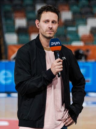 Christoph Knieper (Dyn Moderator) Rasta Vechta vs. Veolia Towers Hamburg, Basketball, easyCredit Basketball Bundesliga, 9. Spieltag, Saison 2025 2026, 07.12.2025 Rasta Vechta vs. Veolia Towers Hamburg, Basketball, easyCredit Basketball Bundesliga, 9. Spieltag, Saison 2025 2026, 07.12.2025 Vechta Copyright: xEibner-Pressefoto DamianxKruczynx EP_DKI