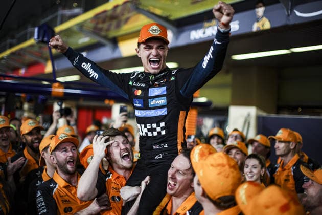 4 Lando Norris (GBR, McLaren F1 Team) and McLaren F1 Team celebrates becoming the 2025 Drivers World Champion, F1 Grand Prix of Abu Dhabi at Yas Marina Circuit on December 7, 2025 in Abu Dhabi, United Arab Emirates. (Photo by HOCH ZWEI) Abu Dhabi United Arab Emirates *** 4 Lando Norris GBR, McLaren F1 Team and McLaren F1 Team celebrates becoming the 2025 Drivers World Champion, F1 Grand Prix of Abu Dhabi at Yas Marina Circuit on December 7, 2025 in Abu Dhabi, United Arab Emirates Photo by HOCH ZWEI Abu Dhabi United Arab Emirates