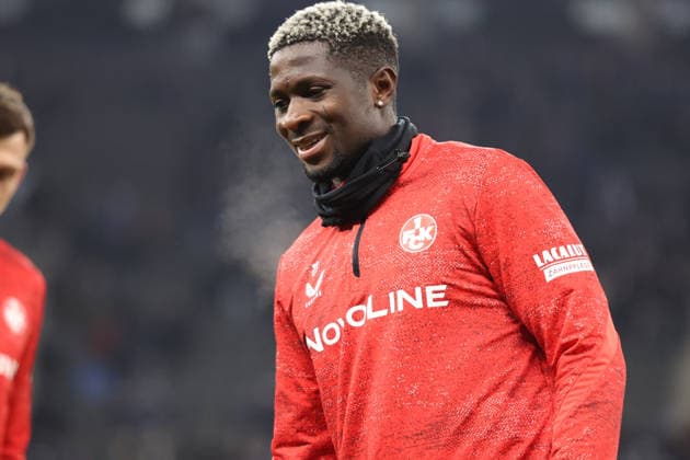 02.12.2025, xrekx, Fussball DFB Pokal 1 8 Finale, Hertha BSC Berlin - 1.FC Kaiserslautern v.l. Afeez Aremu (1.FC Kaiserslautern) (DFL DFB REGULATIONS PROHIBIT ANY USE OF PHOTOGRAPHS as IMAGE SEQUENCES and or QUASI-VIDEO) Berlin