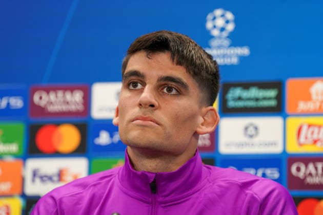 Spanien: Pressekonferenz FC Barcelona, Barca mit Barca-Spieler Gerard Martin (Barcelona 18) vor Fussball UEFA Champions League - FC Barcelona vs Eintracht Frankfurt - PK Ort: Ciutat Esportiva Joan Gamper (Barcelona, Spanien) Copyright: xJOERANxSTEINSIEKx