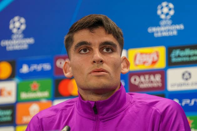 Spanien: Pressekonferenz FC Barcelona, Barca mit Barca-Spieler Gerard Martin (Barcelona 18) vor Fussball UEFA Champions League - FC Barcelona vs Eintracht Frankfurt - PK Ort: Ciutat Esportiva Joan Gamper (Barcelona, Spanien) Copyright: xJOERANxSTEINSIEKx