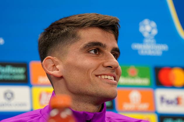 Spanien: Pressekonferenz FC Barcelona, Barca mit Barca-Spieler Gerard Martin (Barcelona 18) vor Fussball UEFA Champions League - FC Barcelona vs Eintracht Frankfurt - PK Ort: Ciutat Esportiva Joan Gamper (Barcelona, Spanien) Copyright: xJOERANxSTEINSIEKx