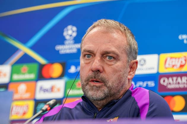 Spanien: Pressekonferenz FC Barcelona, Barca mit Hansi Flick (Trainer FC Barcelona) vor Fussball UEFA Champions League - FC Barcelona vs Eintracht Frankfurt - PK Ort: Ciutat Esportiva Joan Gamper (Barcelona, Spanien) Copyright: xJOERANxSTEINSIEKx