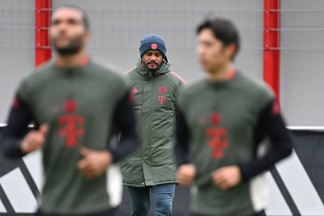 Trainer Vincent KOMPANY (Bayern Muenchen), Abschlusstraining am 08.12.2025 Fussball Champions League,Saison 2025 26, Ligaphase FC Bayern Muenchen - Sporting CP am 09.12..2025.