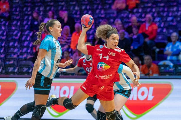 2025-12-08 Argentina vs Tunisia ROTTERDAM, NETHERLANDS - DECEMBER 8: Mouna Jlezi of Tunisia during the IHF Worldchampionship 2025 match for women, between Argentina and Tunisia at Ahoy on December 8, 2025 in Rotterdam, Netherlands. Rotterdam Ahoy Netherlands Content not available for redistribution in The Netherlands directly or indirectly through any third parties. Copyright: xHenkxSeppenx